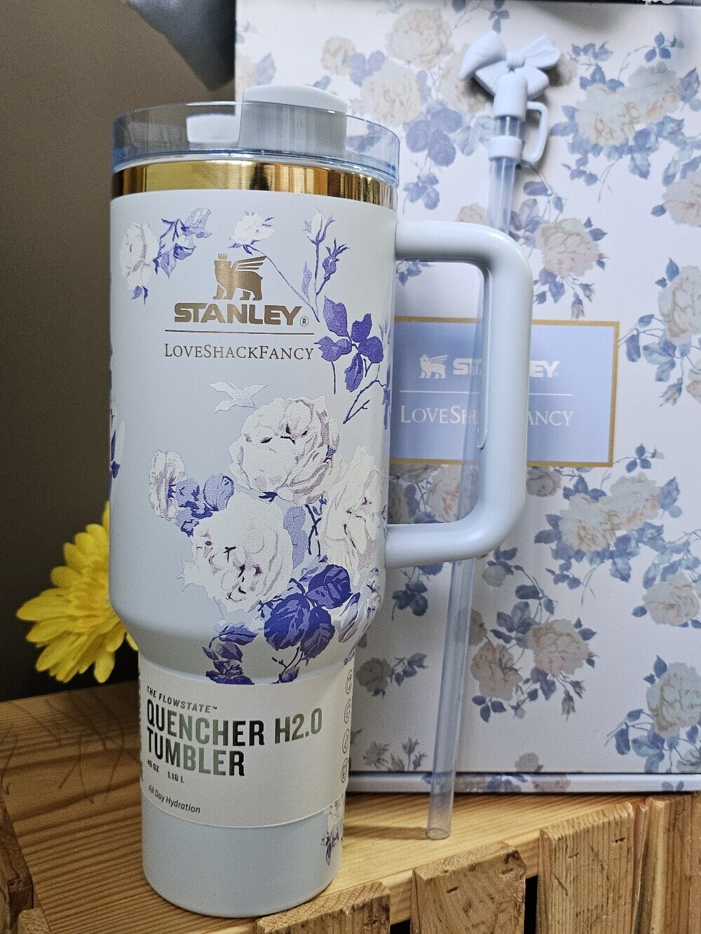 Stanley Blue Floral 40oz Tumbler - Picture 2 of 5